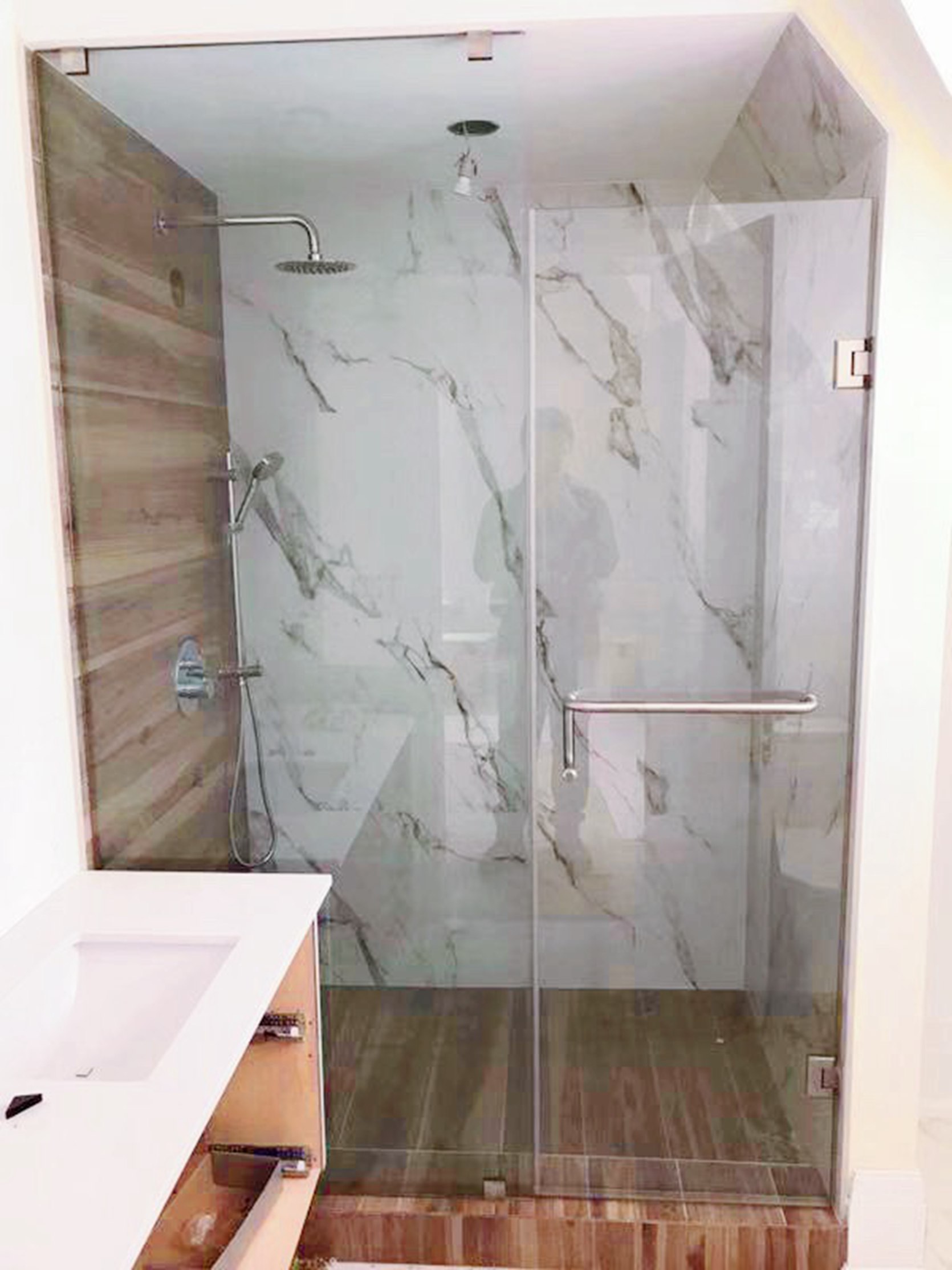 GLASS SHOWER ENCLOSURE