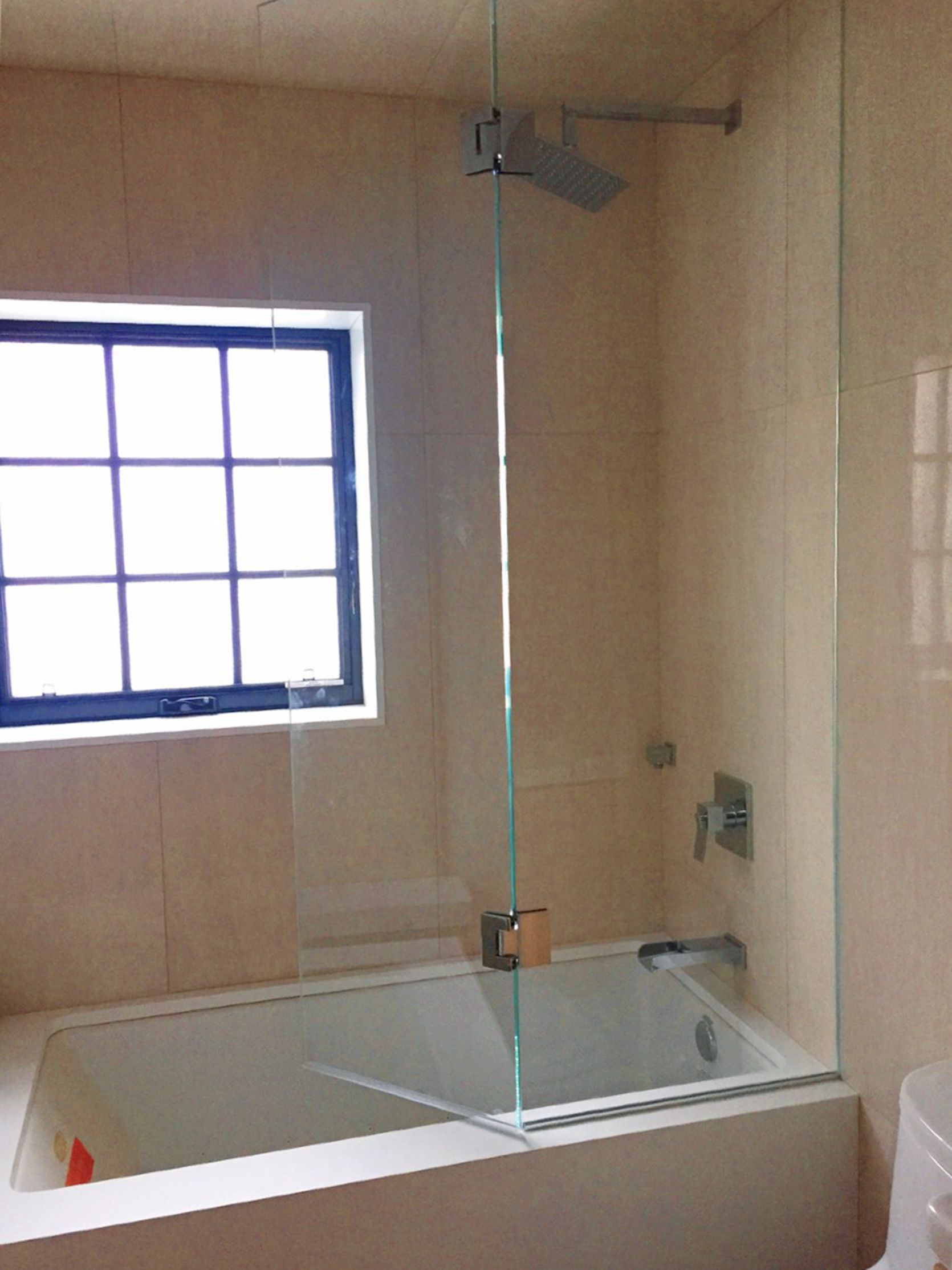 GLASS SHOWER ENCLOSURE