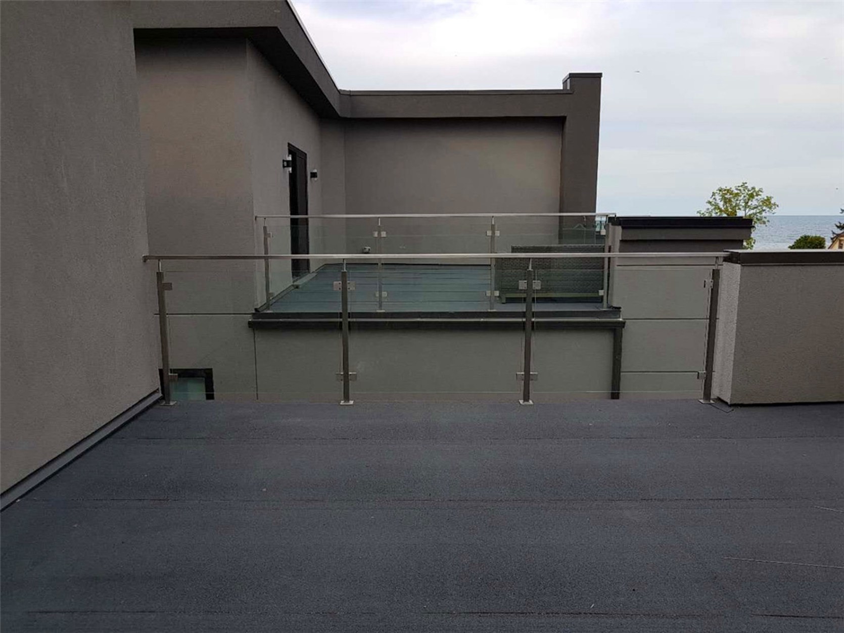 SS Frame with Glass