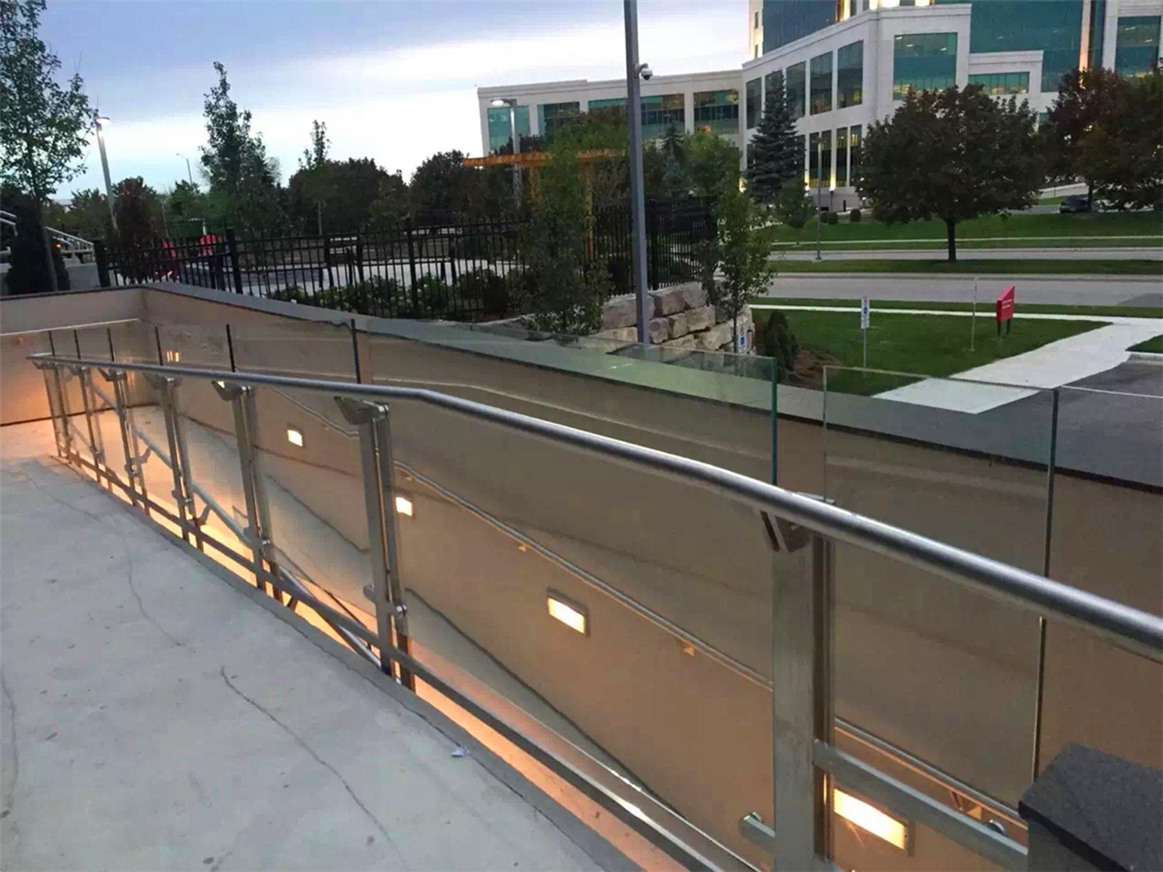 SS Frame with Glass