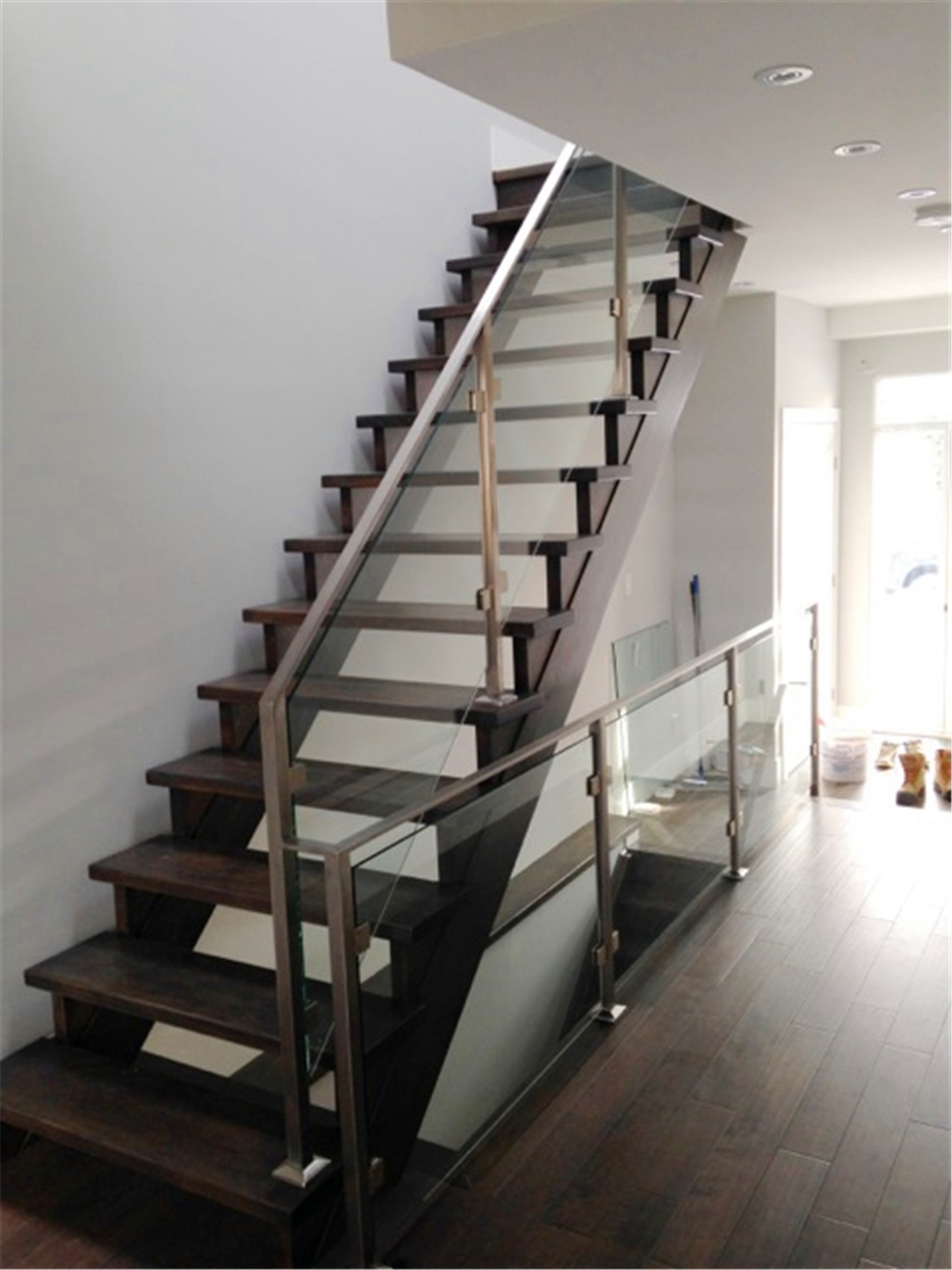 SS Frame with Glass