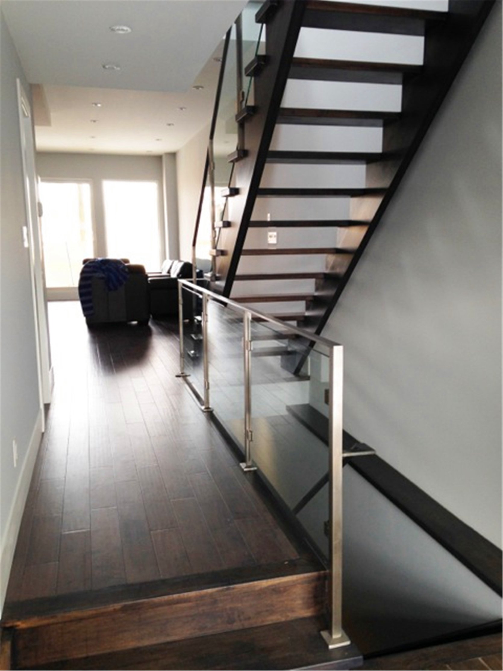 SS Frame with Glass