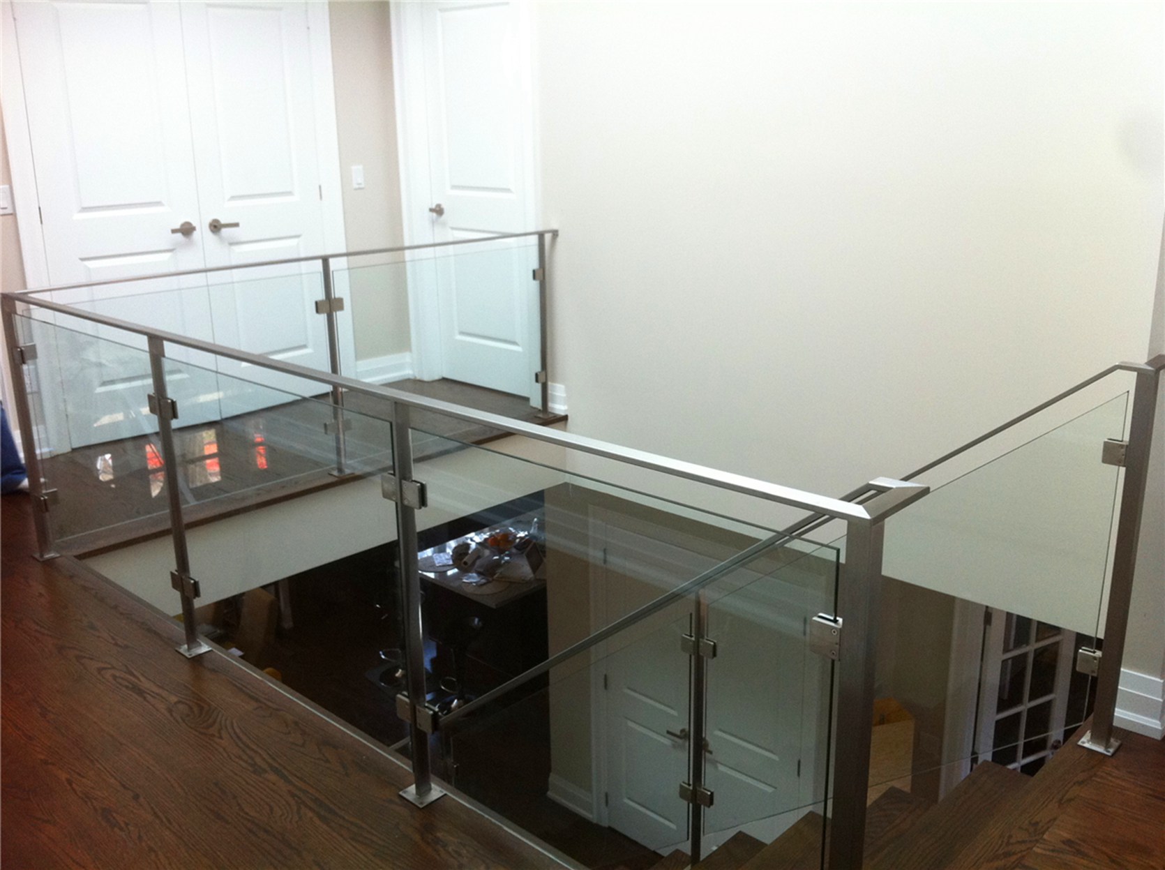 SS Frame with Glass