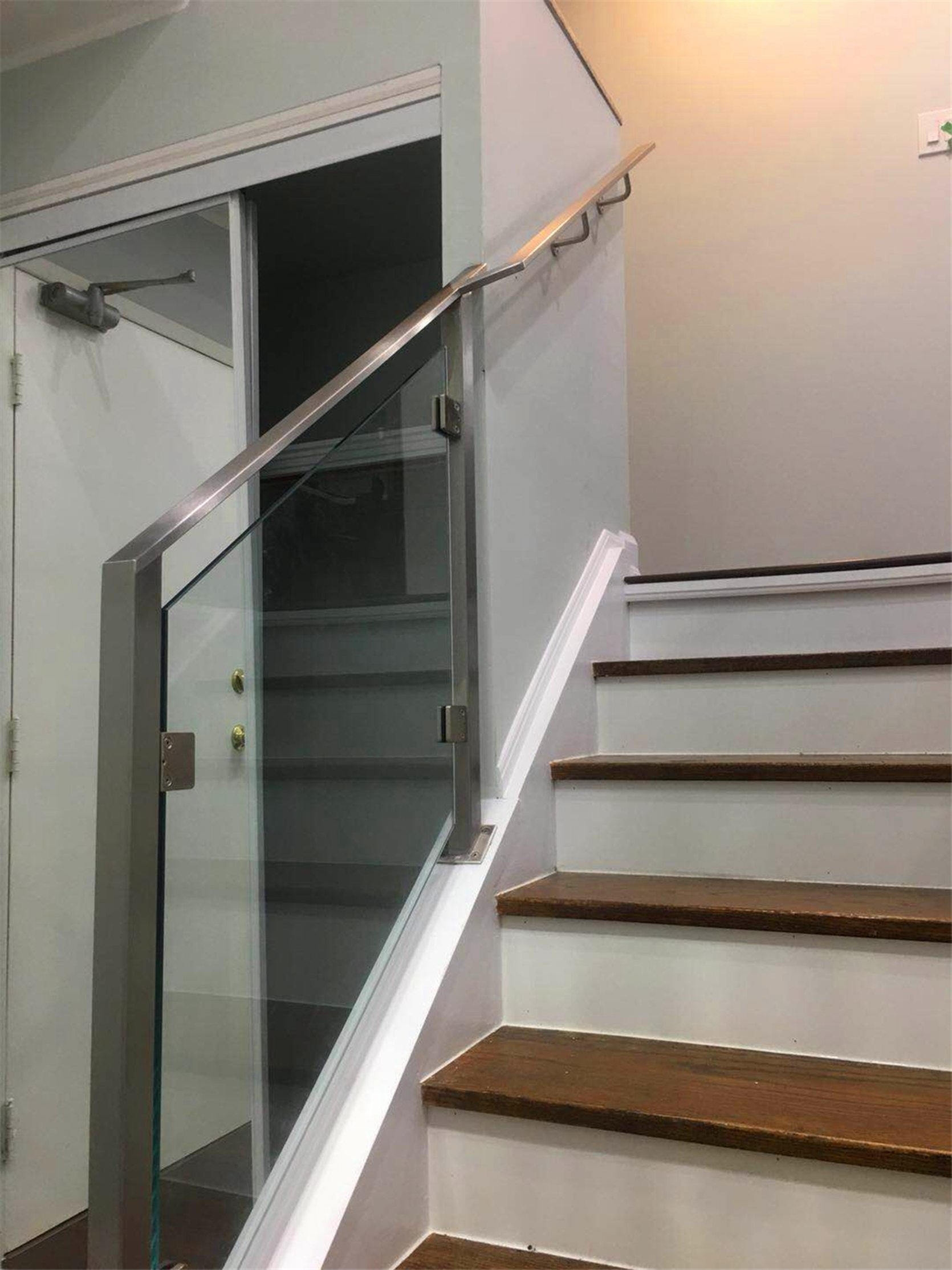 SS Frame with Glass